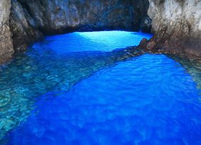 shining-colour-Blue-Cave-Croatia